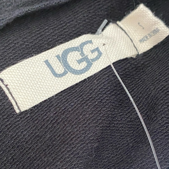 NWOT UGG Women's Black Hoodie/Sweater - Picture 6 of 7